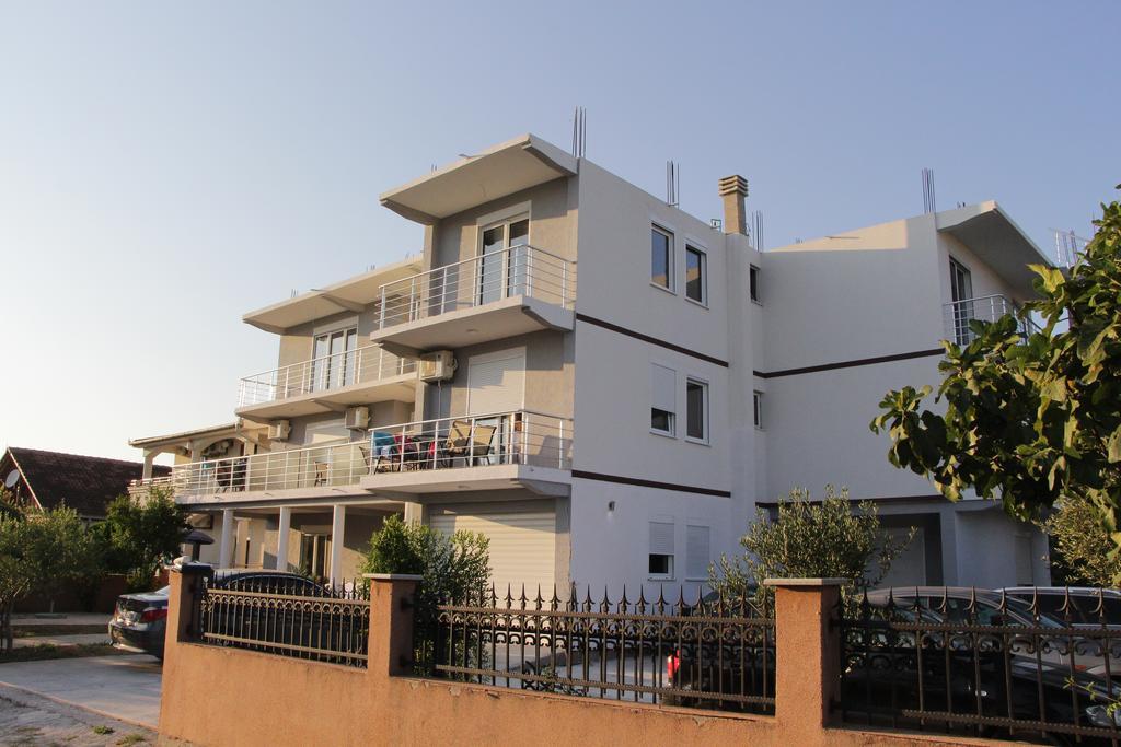 Apartments California Ülgün Dış mekan fotoğraf